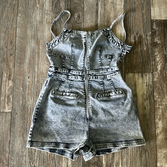 Le Lis Pants - 🌟LE LIS COLLECTION 🌟BEAUTIFUL 🌟JEAN OVERALL, SIZE SMALL